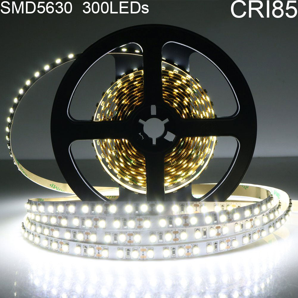 DC12V 84W 7A 5Meter (16.4Ft) SMD2835 600LEDs/Rolle Farbwiedergabeindex CRI80 Flexible LED-Streifen 1900LM/M 8mm breite weiße Leiterplatte